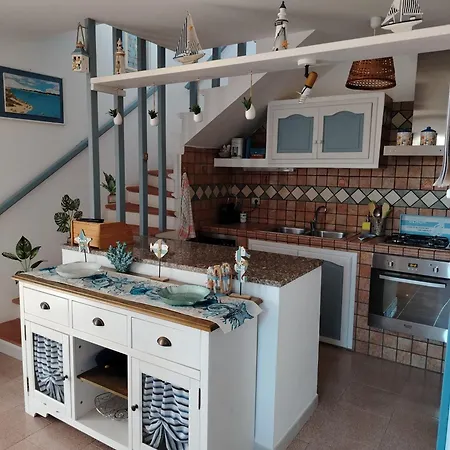 La Finestra Sul Mare Feriehus *